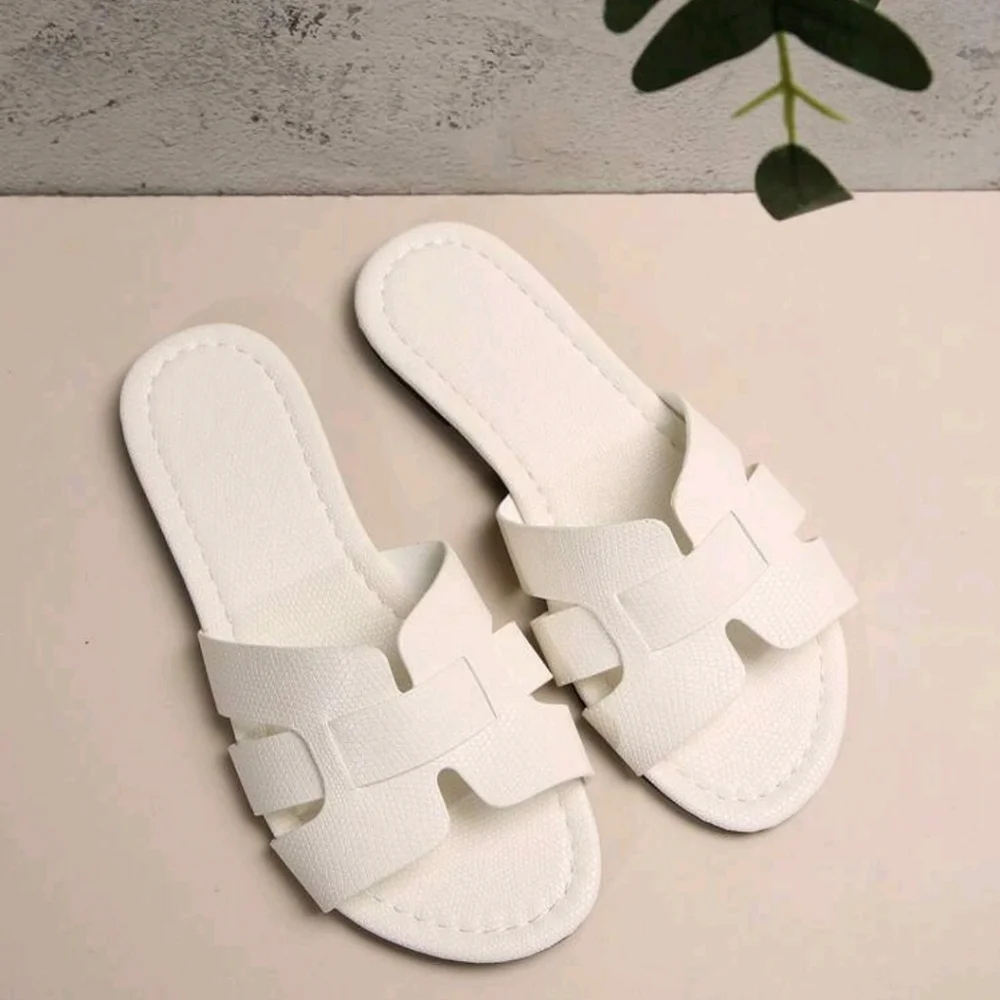 NEW White Snakeskin Sandals - Picture 6 of 7